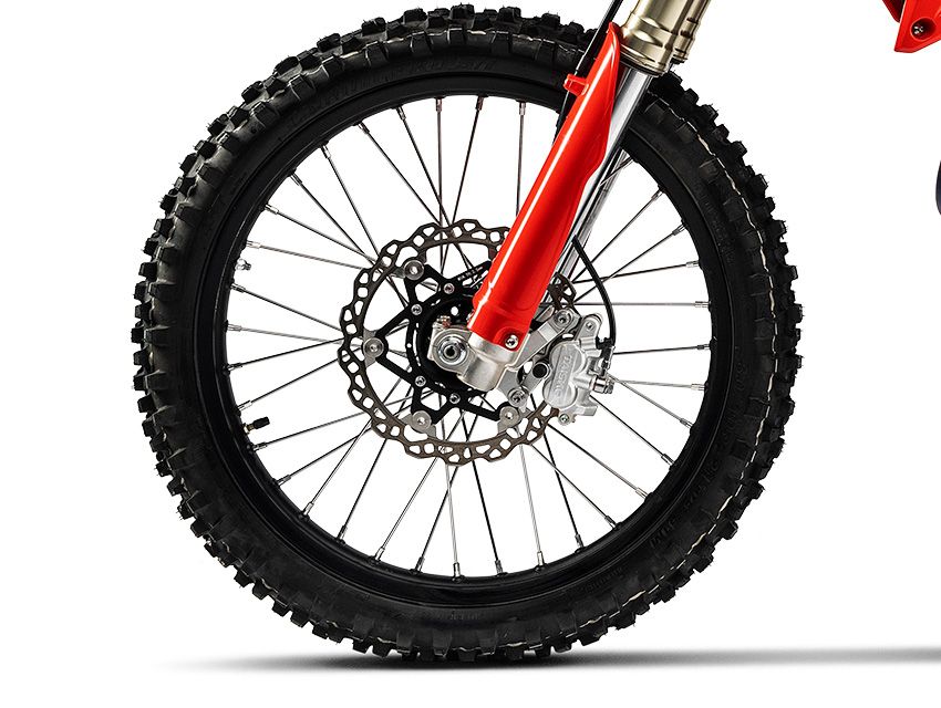 Ruedas 21”/19” (80/100-21 y 100/90-19)