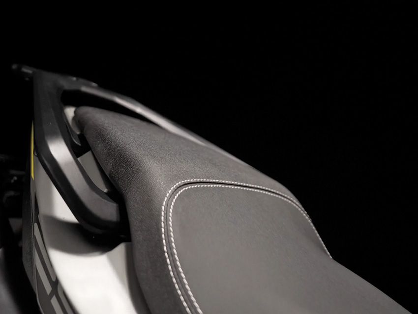 Ergonomía trail + asiento a dos niveles